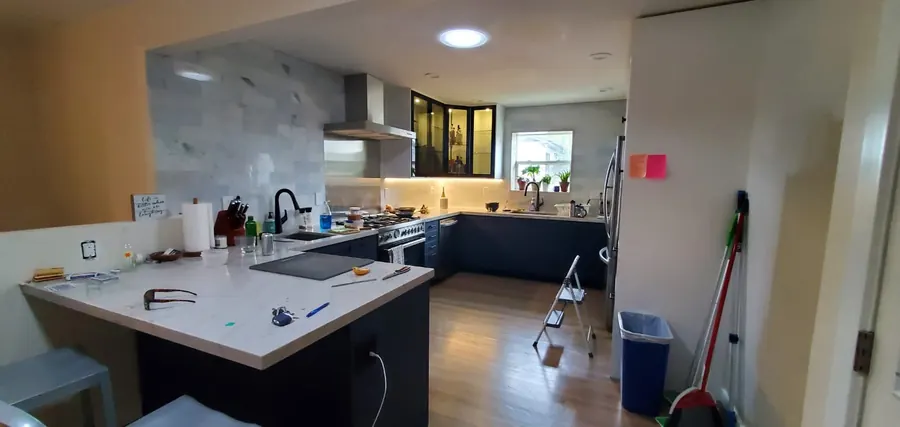 Remodelación de cocina por Designs to Reality SLC en el área de Salt Lake City
