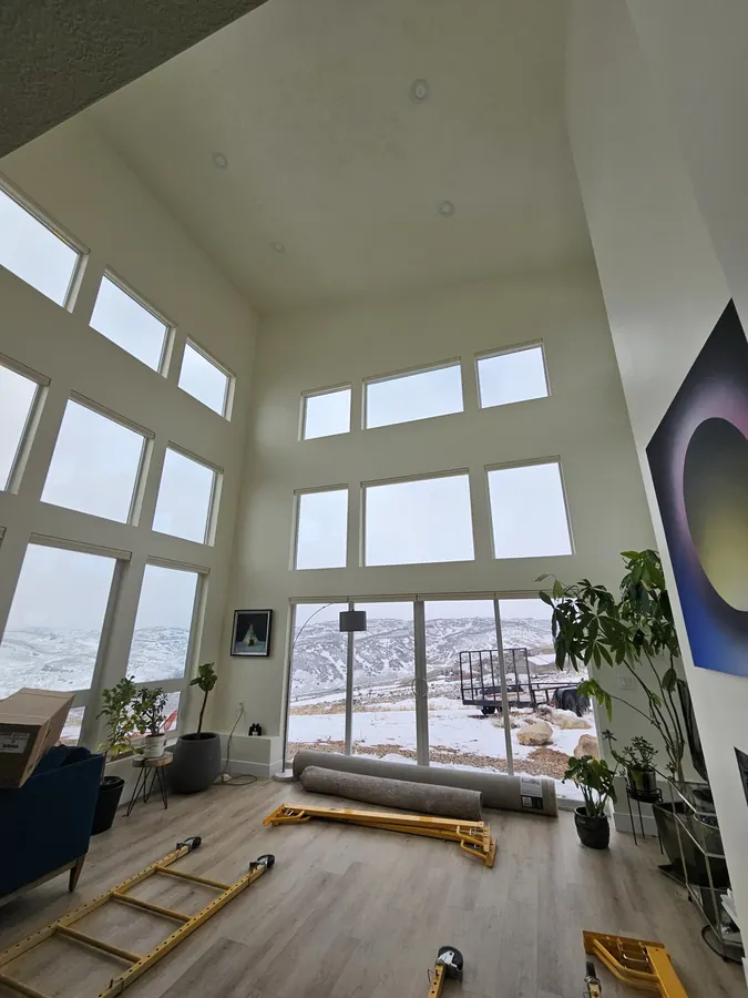 Espacio interior terminado por Designs to Reality SLC en el área de Salt Lake City